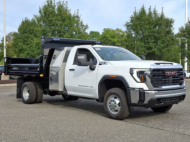 New 2025 GMC Sierra 3500 Pro w/ Convenience Package