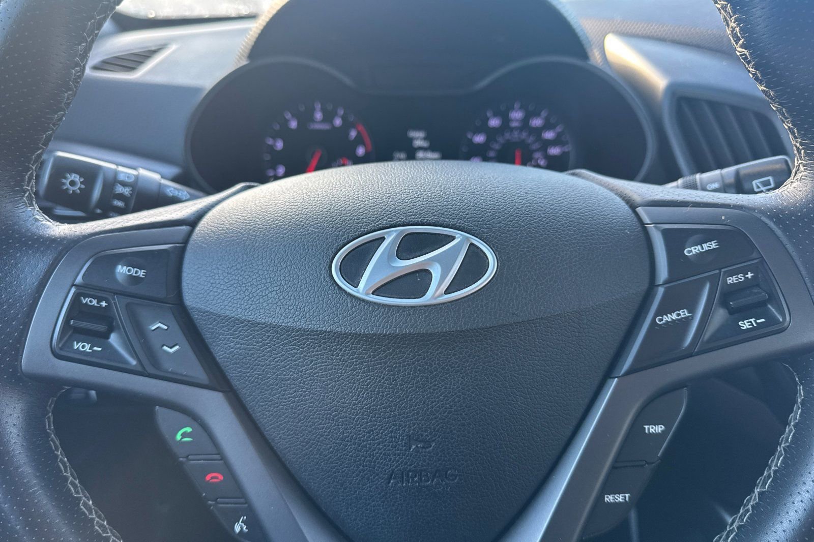 Used 2016 Hyundai Veloster Turbo FWD image 26