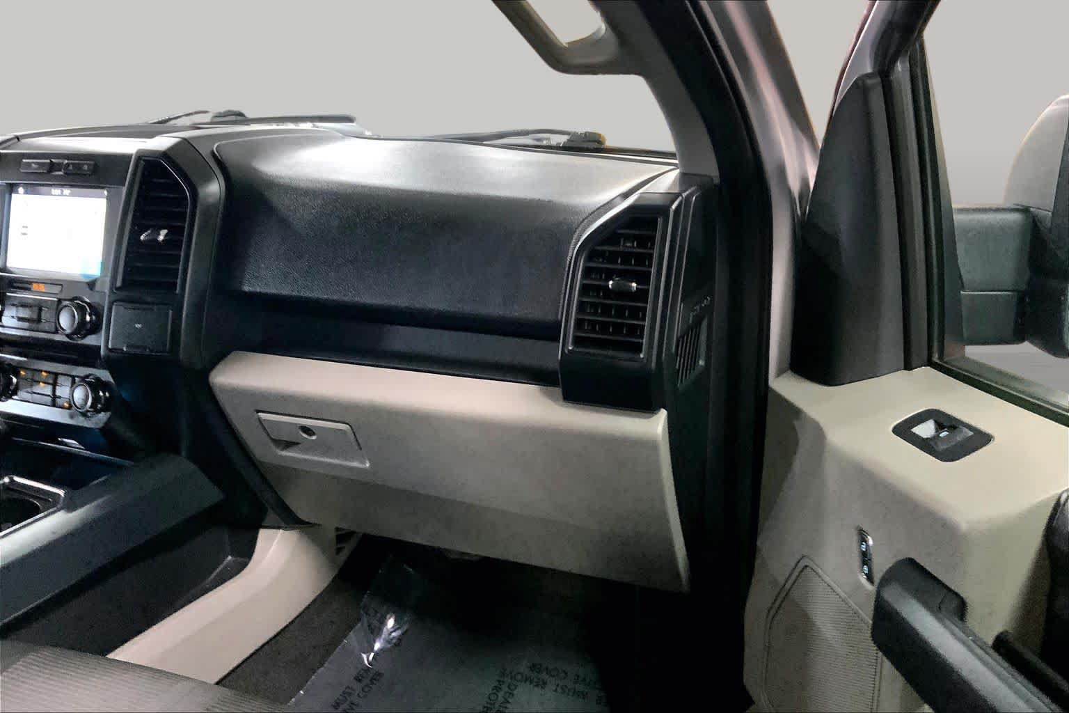 Used 2018 Ford F150 XL w/ Equipment Group 101A Mid AWD/4WD image 19