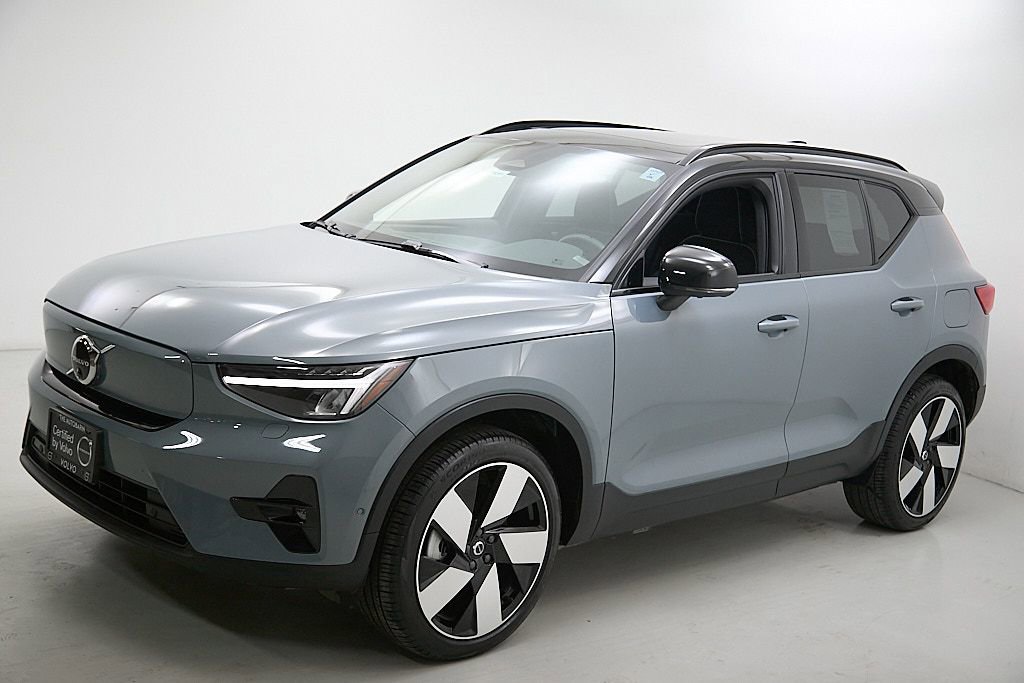 Certified 2023 Volvo XC40 Recharge Ultimate w/ Protection Package Premier image 6