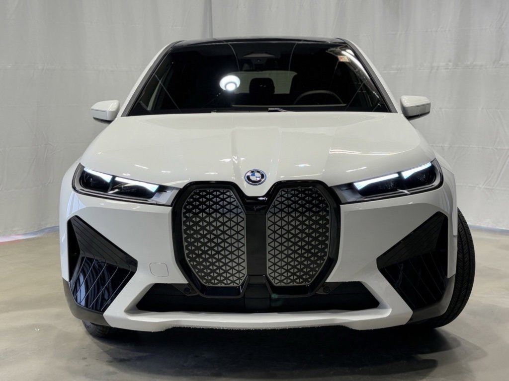 Used 2025 BMW iX xDrive50 w/ Sport Package video 2