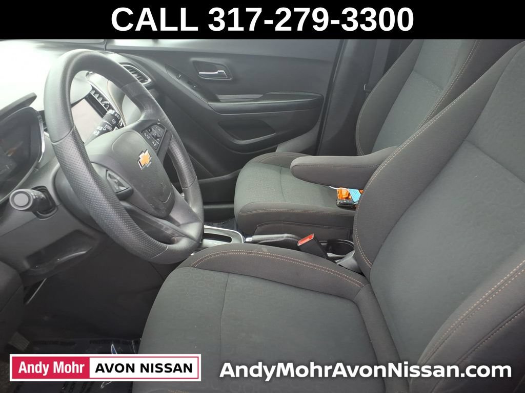 Used 2022 Chevrolet Trax LS w/ Tint and Cruise Package AWD/4WD image 15