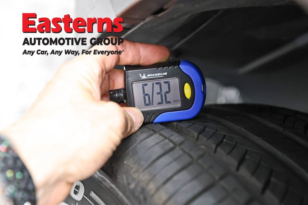 Used 2020 Jeep Renegade Limited AWD/4WD image 27