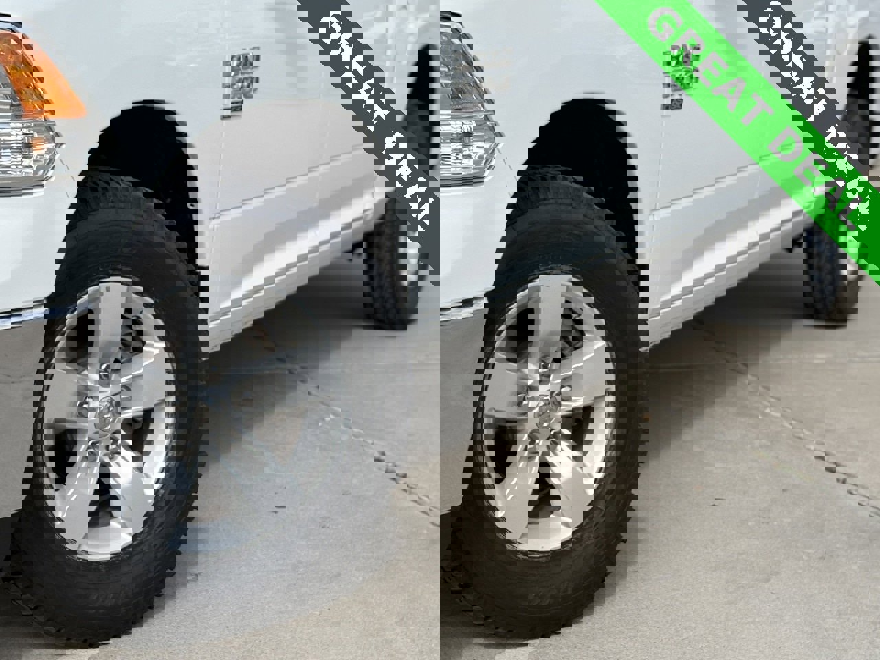 Used 2023 RAM 1500 Classic SLT w/ Electronics Group image 8