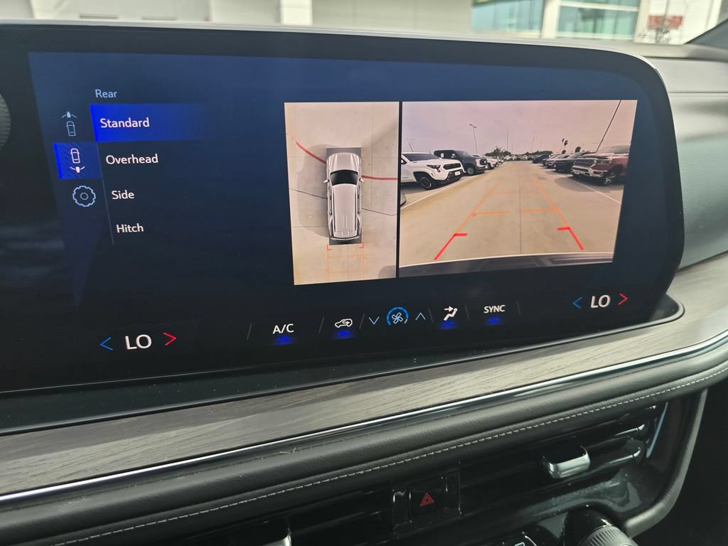 Used 2025 Chevrolet Tahoe LS RWD image 26