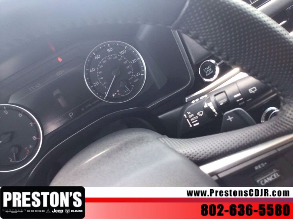 Used 2025 Mitsubishi Outlander AWD image 19