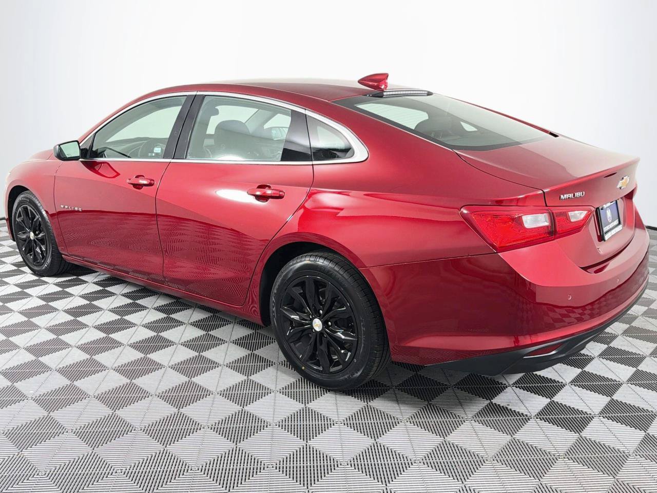 Used 2024 Chevrolet Malibu LT FWD image 9
