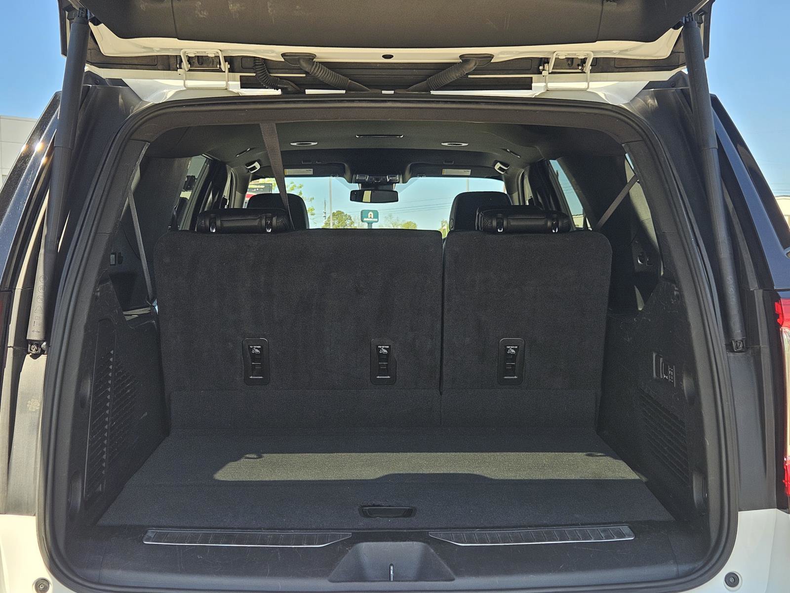 Used 2024 GMC Yukon XL Denali AWD/4WD image 10