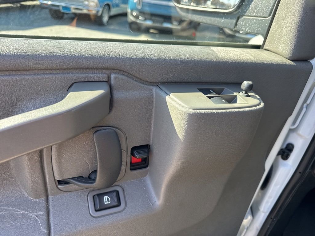 Used 2023 Chevrolet Express 2500 w/ Driver Convenience Package image 19