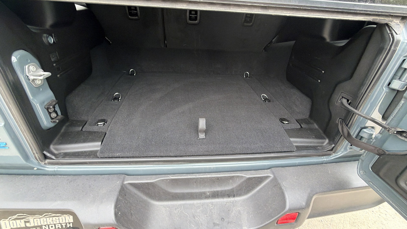 Used 2025 Jeep Wrangler Willys image 13