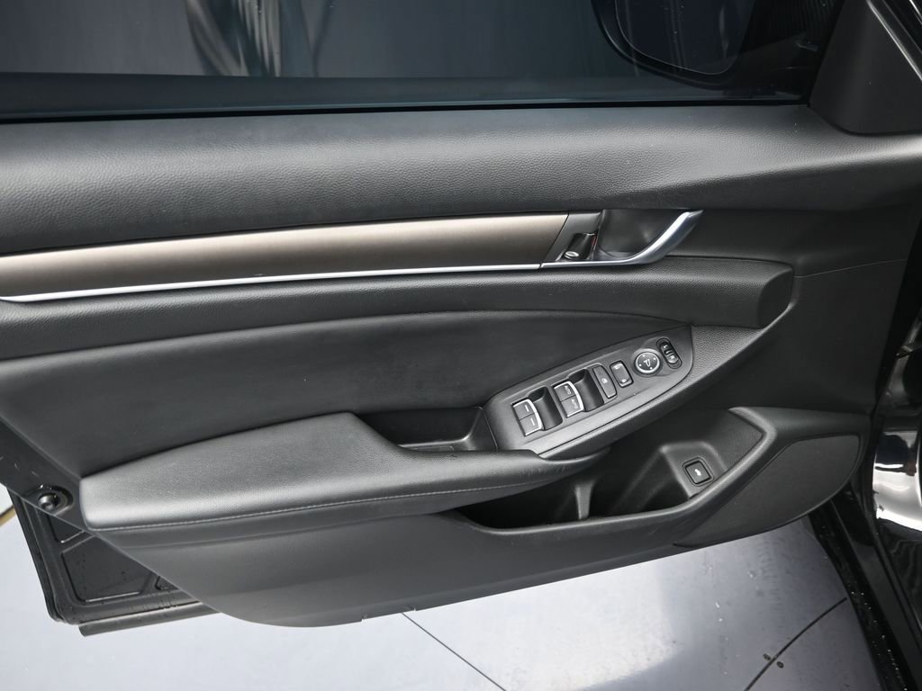 Used 2021 Honda Accord LX image 12