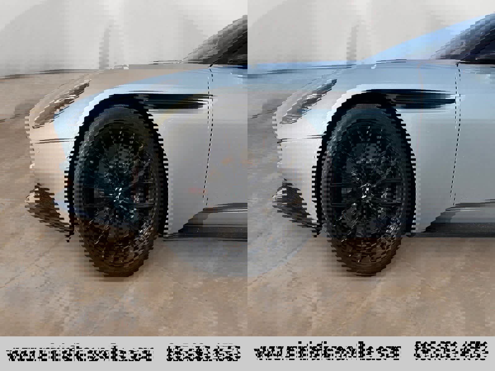 Used 2019 Aston Martin DB11 AMR image 9