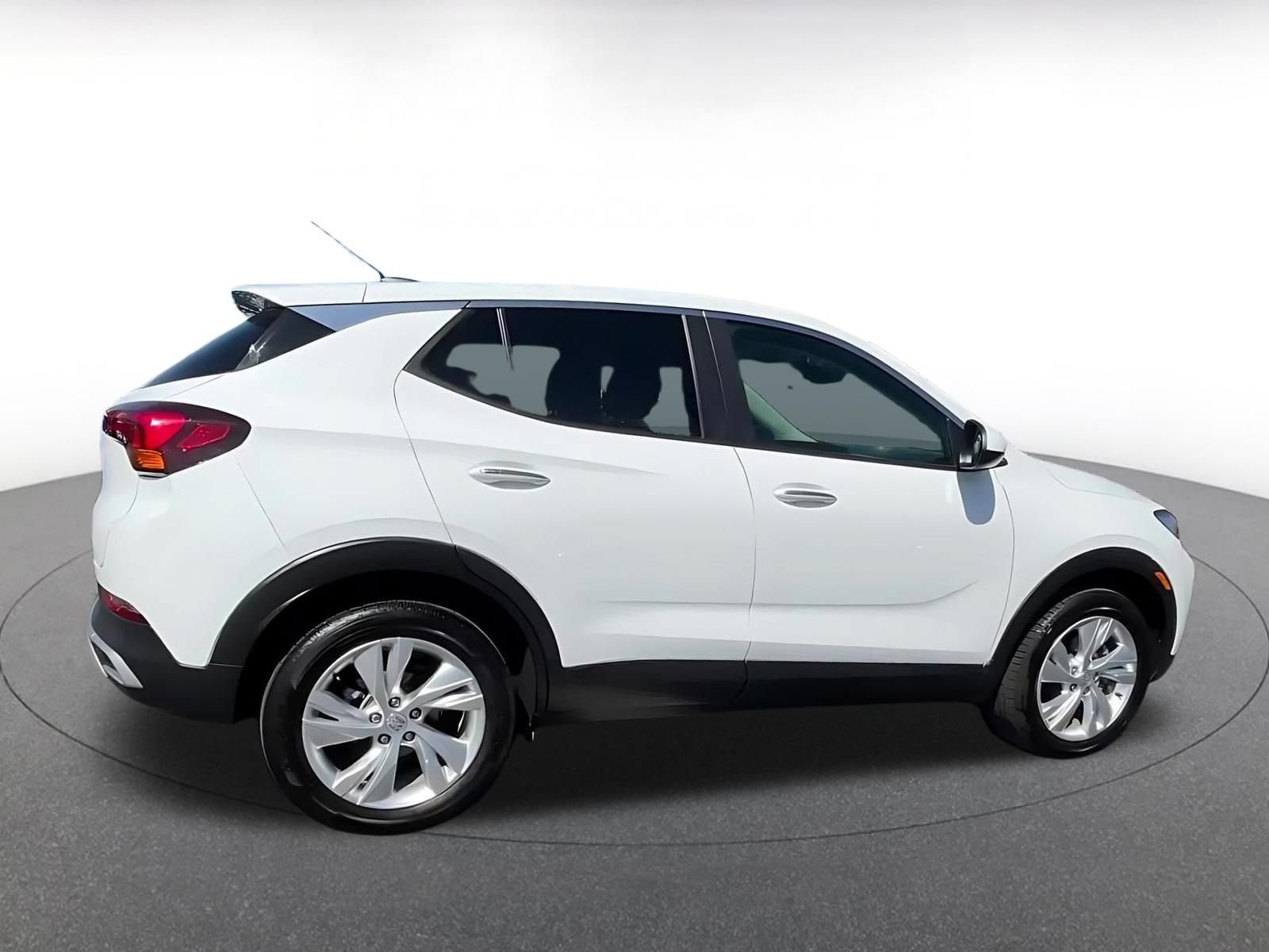 Used 2025 Buick Encore GX Preferred AWD/4WD image 15