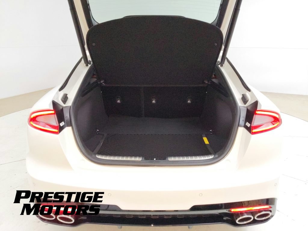 Used 2021 Kia Stinger GT2 image 32