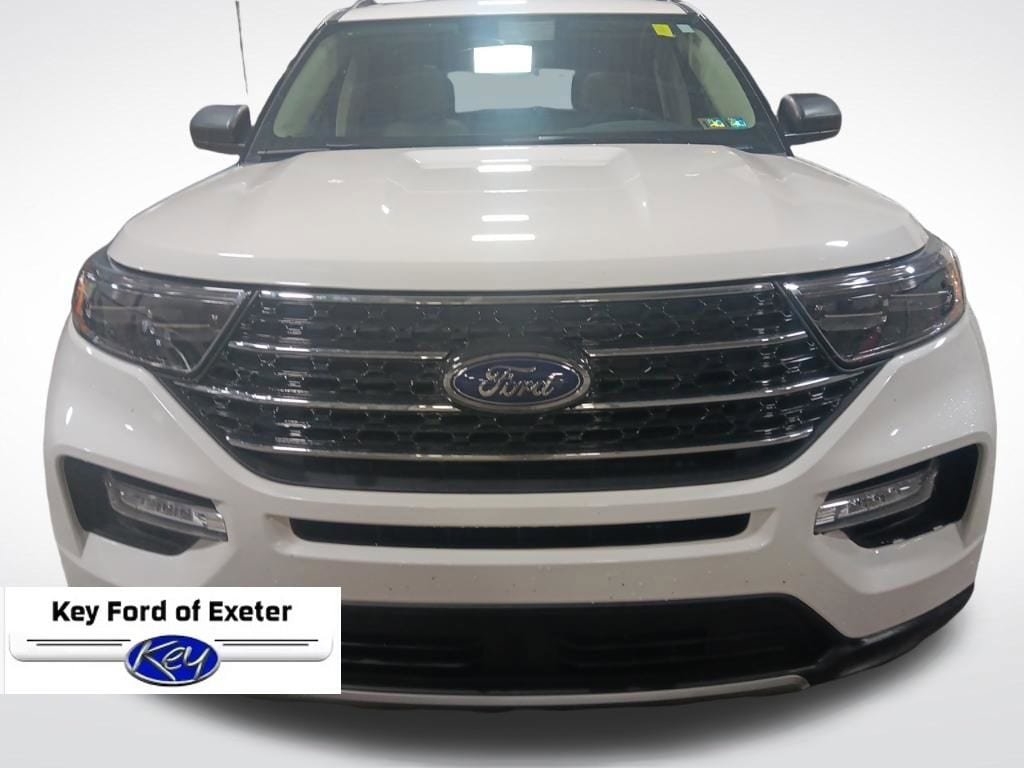 Used 2023 Ford Explorer XLT w/ Equipment Group 202A image 4