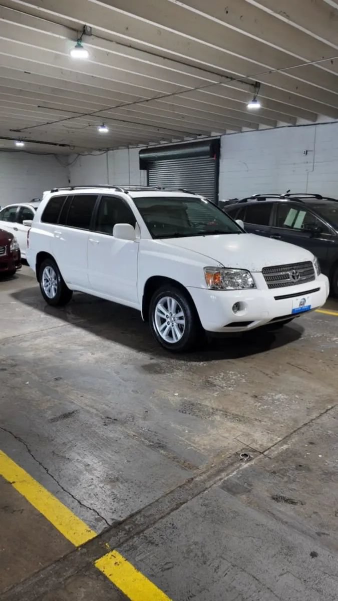 Used 2006 Toyota Highlander 2WD Hybrid image 1