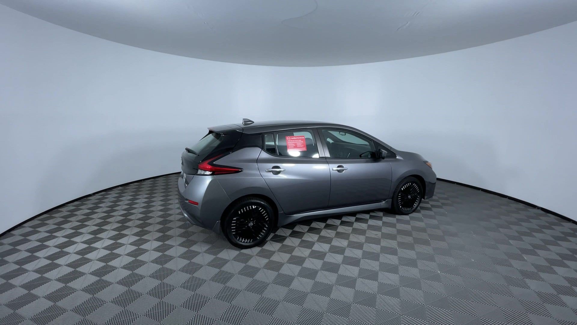 Certified 2024 Nissan Leaf SV Plus FWD image 9