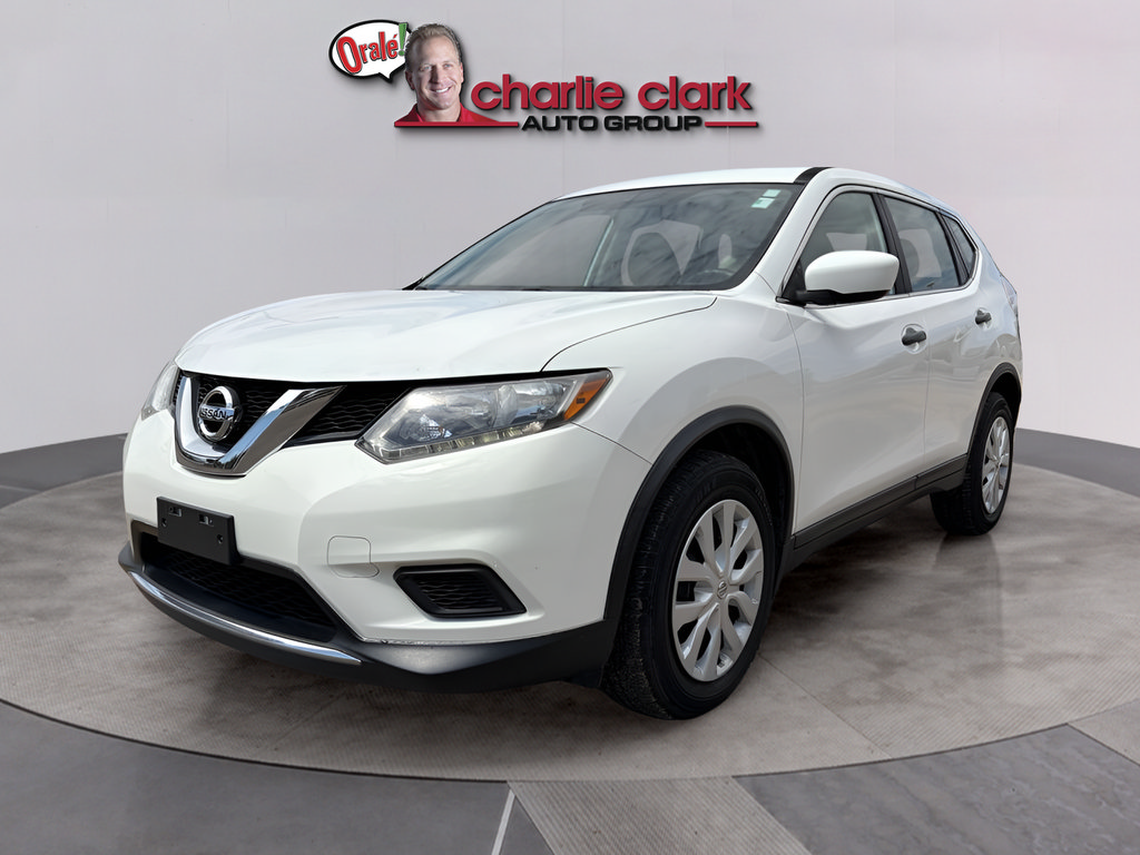 Used 2016 Nissan Rogue S FWD image 1