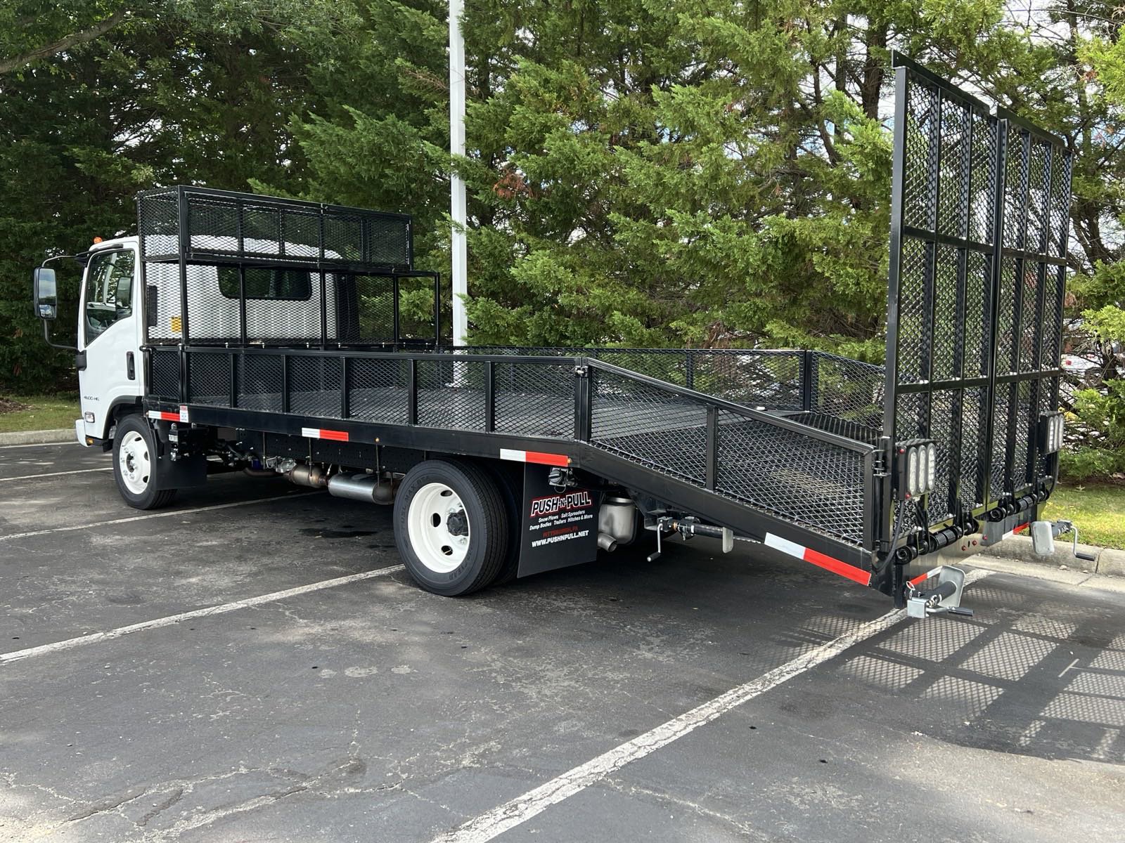 New 2025 Chevrolet Low Cab Forward image 7