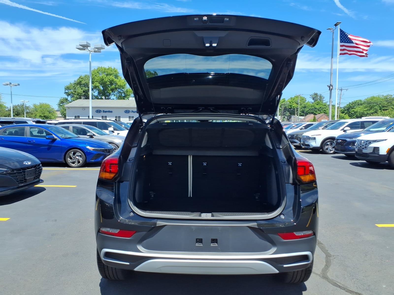 Used 2021 Buick Encore GX Preferred w/ Cold Weather Comfort Package AWD/4WD image 7
