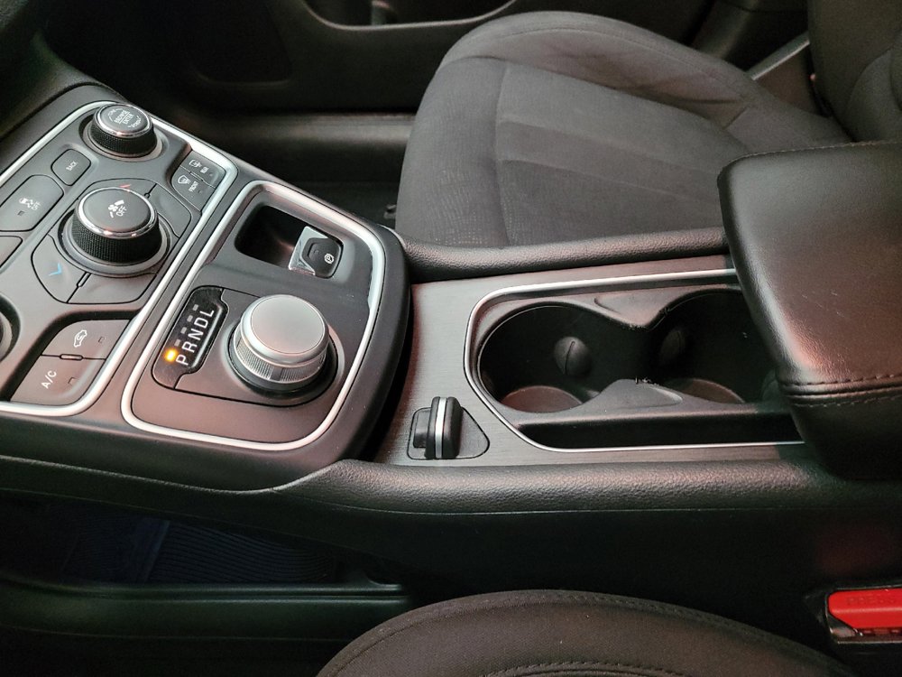 Used 2015 Chrysler 200 Limited w/ Convenience Group FWD image 26