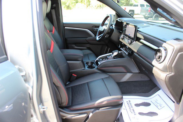 Used 2023 Chevrolet Colorado Z71 image 18