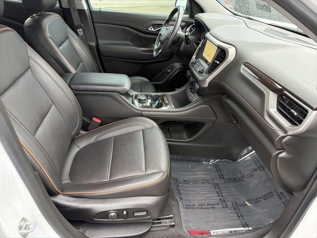Used 2021 GMC Acadia AT4 w/ Technology Package AWD/4WD image 34