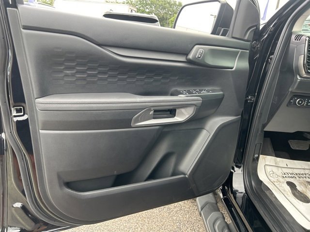 Used 2025 Ford Ranger XLT image 11