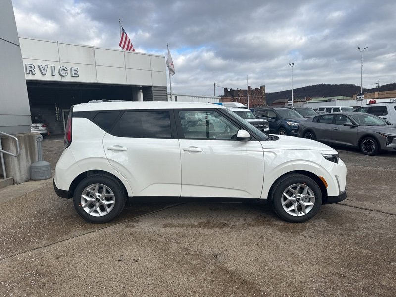 New 2025 Kia Soul LX image 8