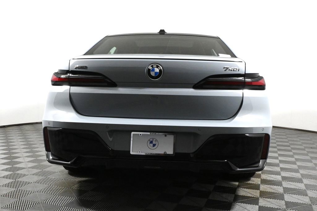 New 2025 BMW 740i xDrive image 6