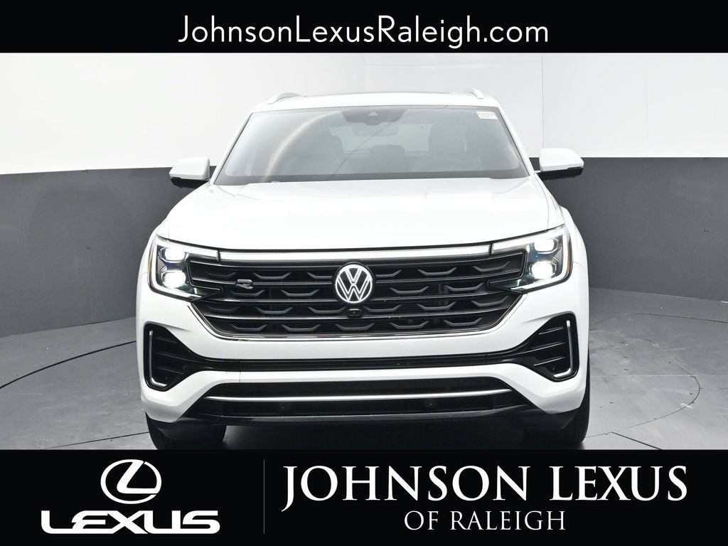 Used 2025 Volkswagen Atlas Cross Sport SEL Premium R-Line AWD/4WD image 4