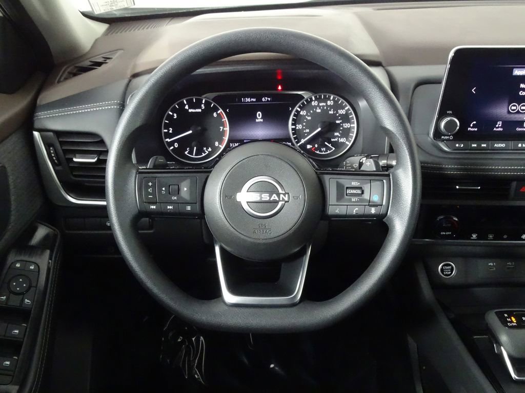 Used 2023 Nissan Rogue SV image 23