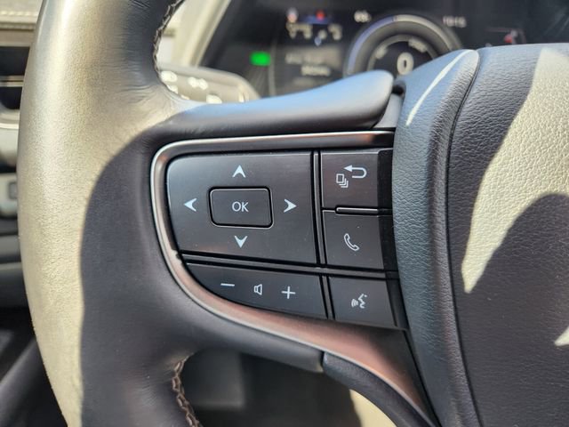 Used 2019 Lexus UX 250h w/ Premium Package image 31