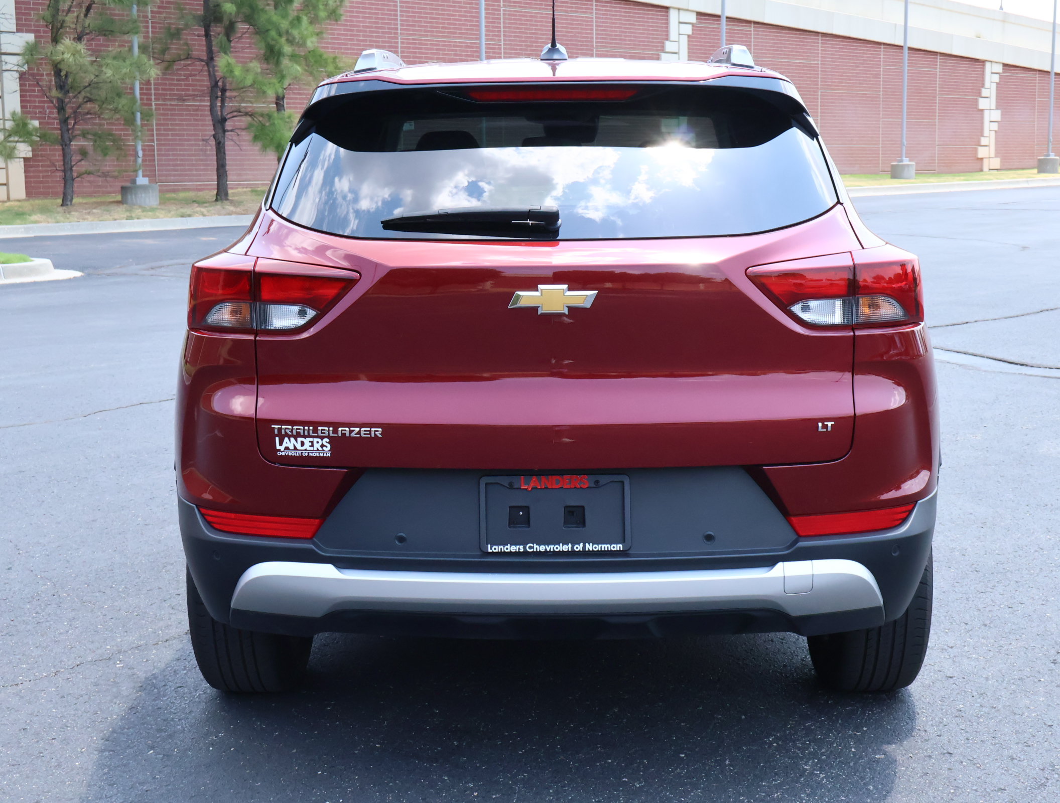 Used 2024 Chevrolet TrailBlazer LT w/ LT Cold Weather Package FWD image 25