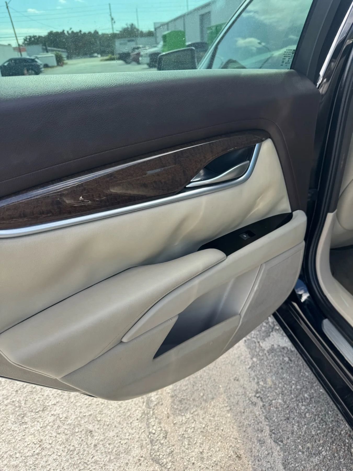 Used 2013 Cadillac XTS Luxury w/ Driver Awareness Package image 10