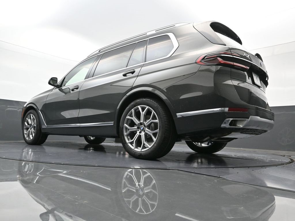New 2026 BMW X7 xDrive40i image 28