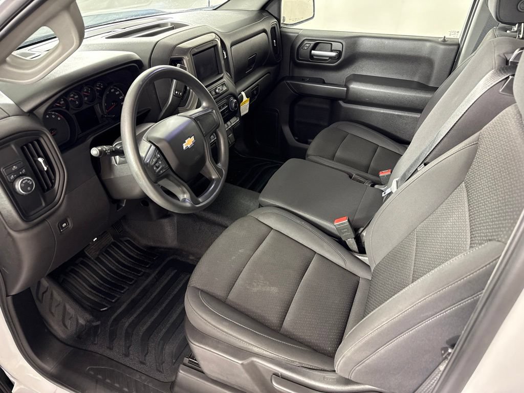 Certified 2025 Chevrolet Silverado 1500 W/T RWD image 26