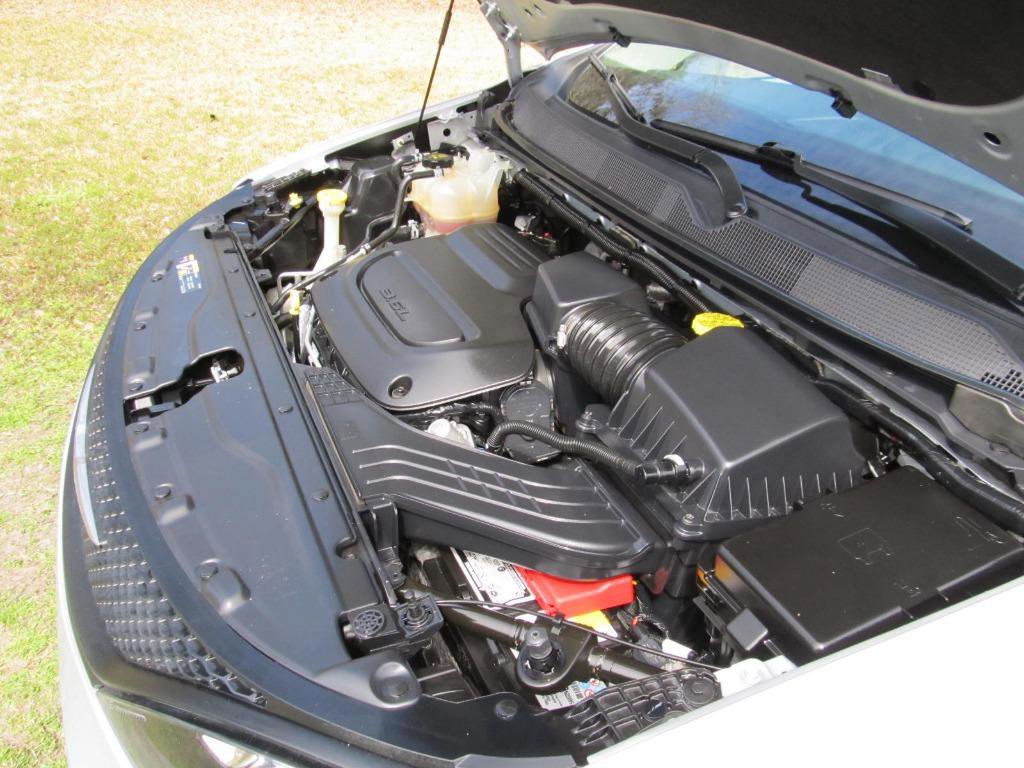 Used 2023 Chrysler Voyager LX image 48