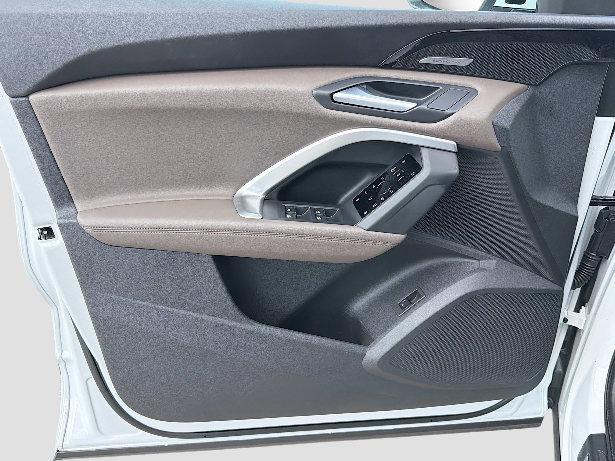 Certified 2025 Audi Q5 Prestige image 21