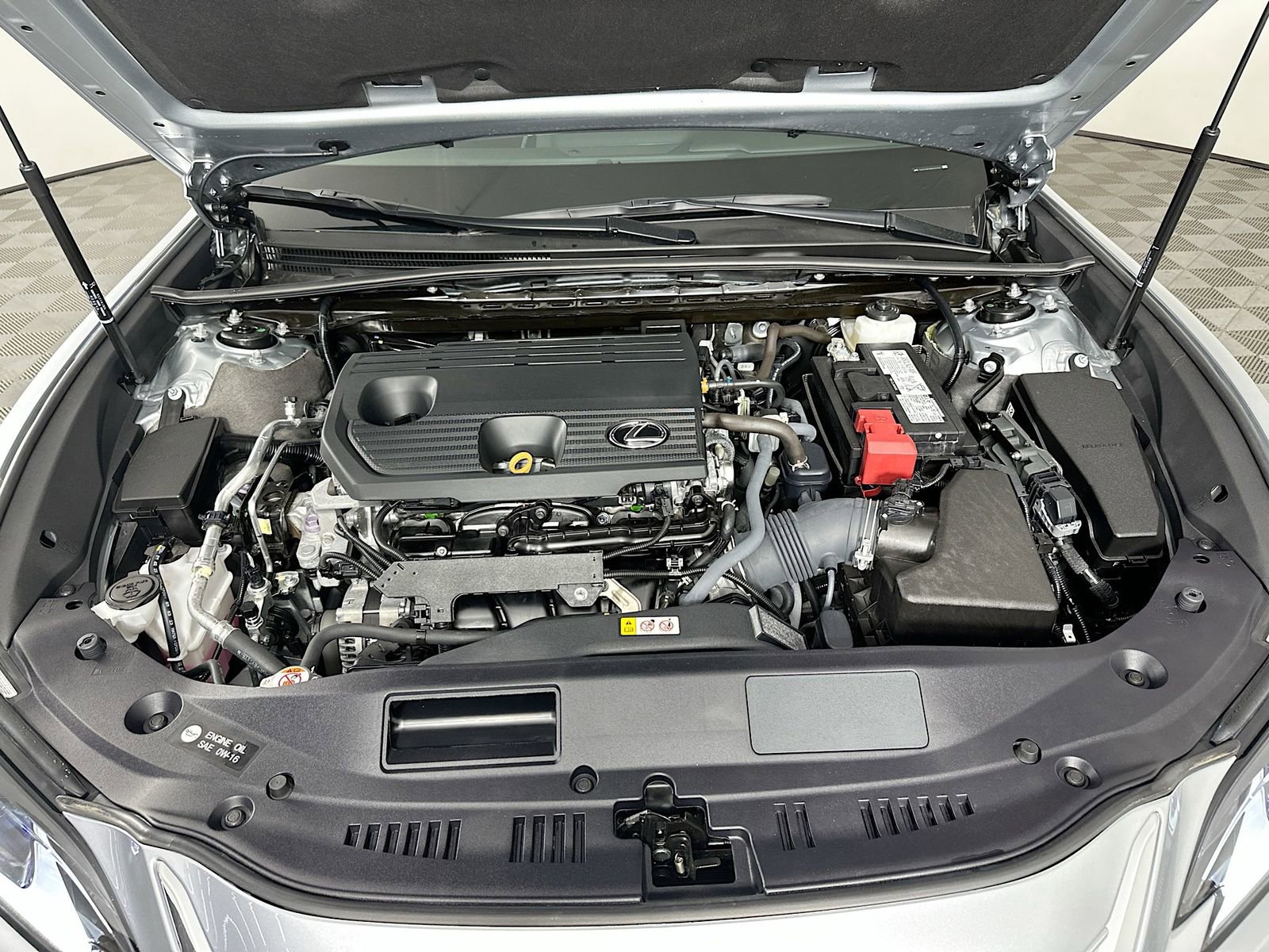 Used 2024 Lexus ES 250 w/ Premium Package image 32