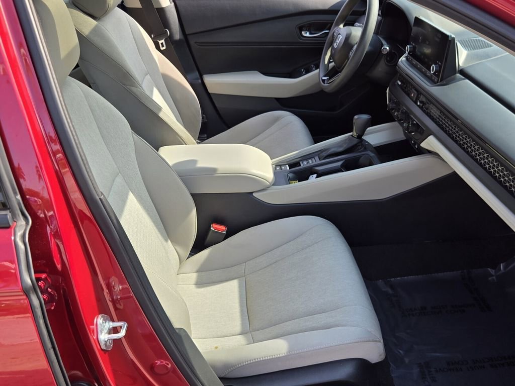 Used 2024 Honda Accord EX image 15