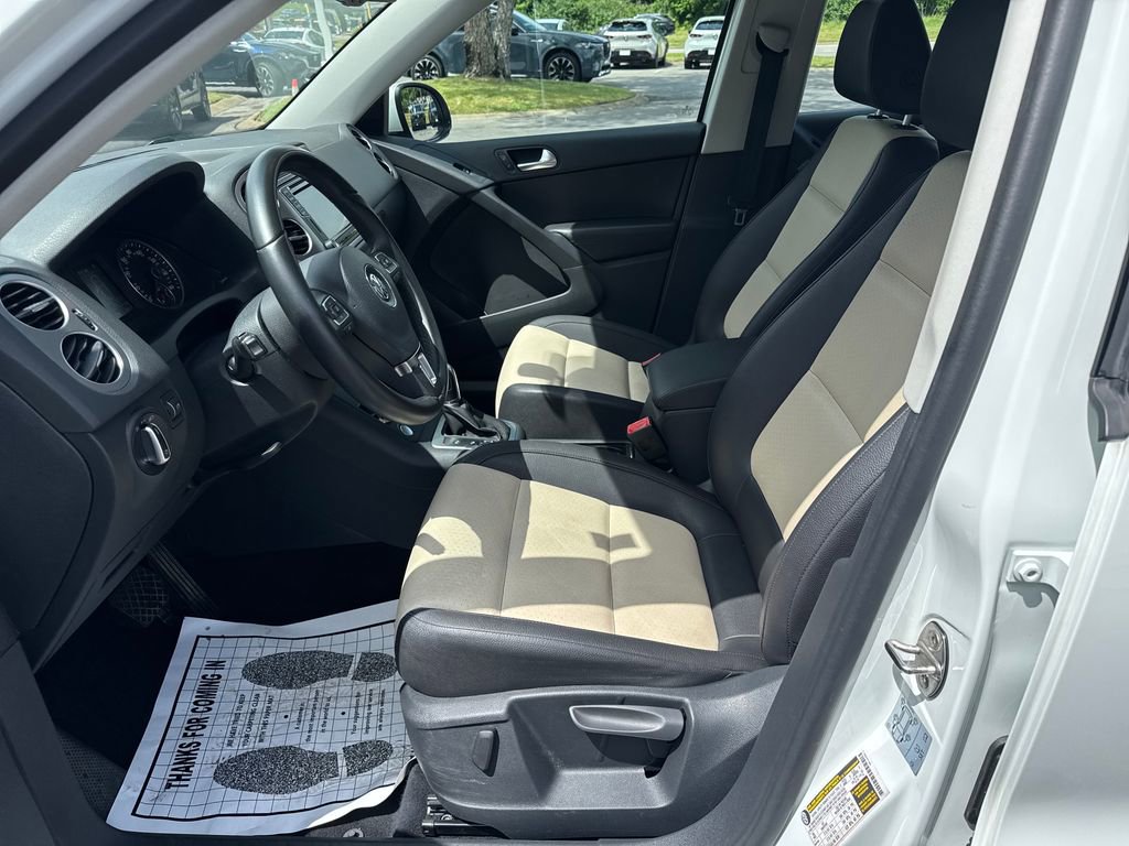 Used 2017 Volkswagen Tiguan S AWD/4WD image 9