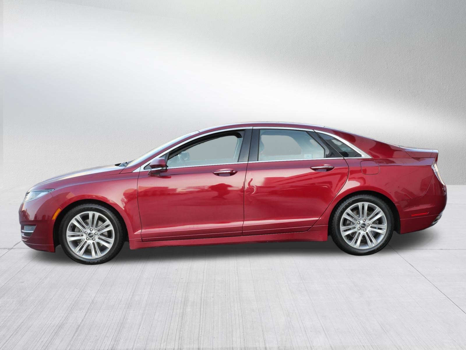 Used 2014 Lincoln MKZ image 4