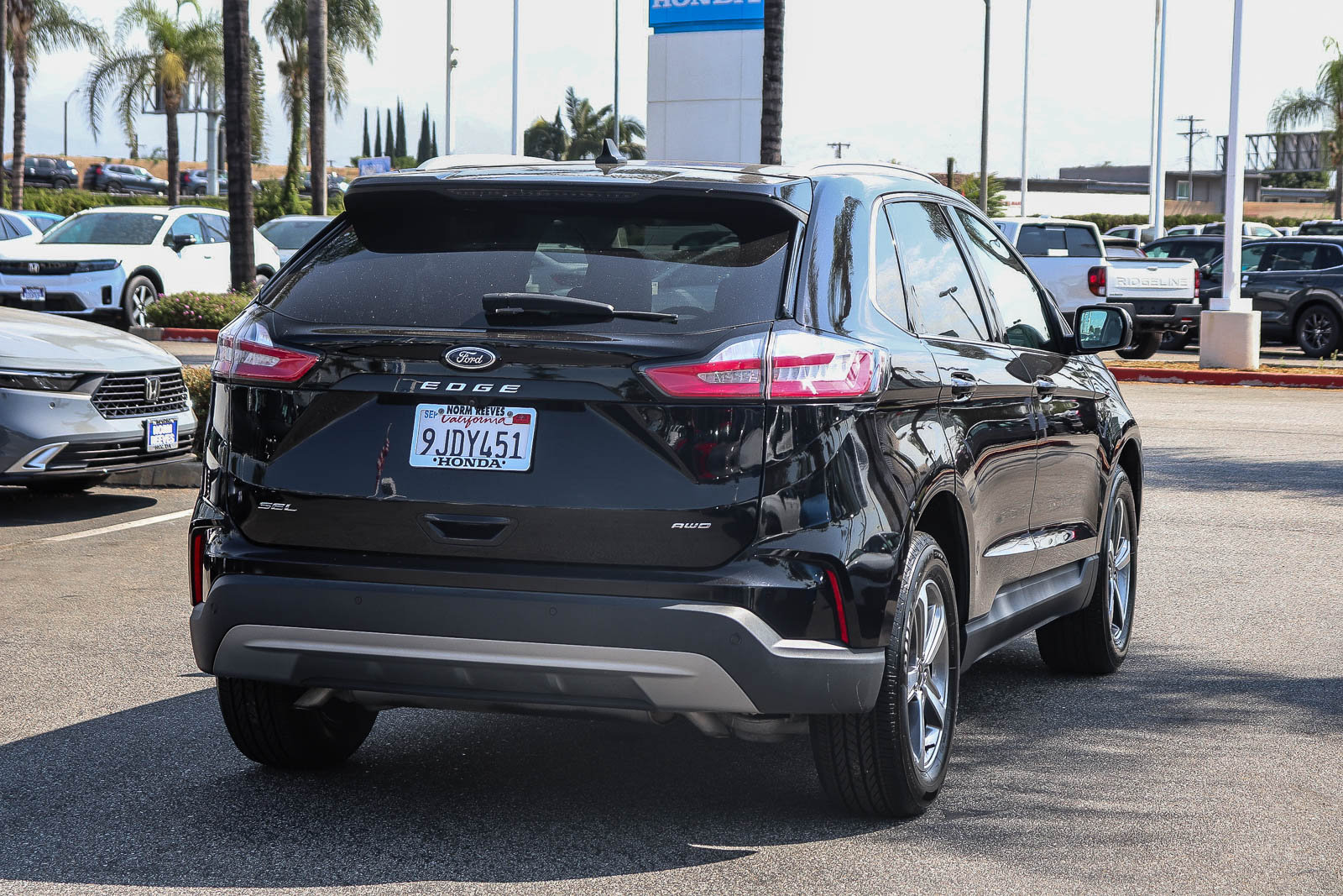 Used 2023 Ford Edge SEL w/ Convenience Package AWD/4WD image 11