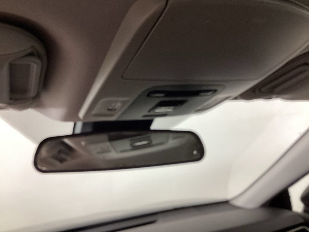 Used 2021 Toyota Camry SE FWD image 14