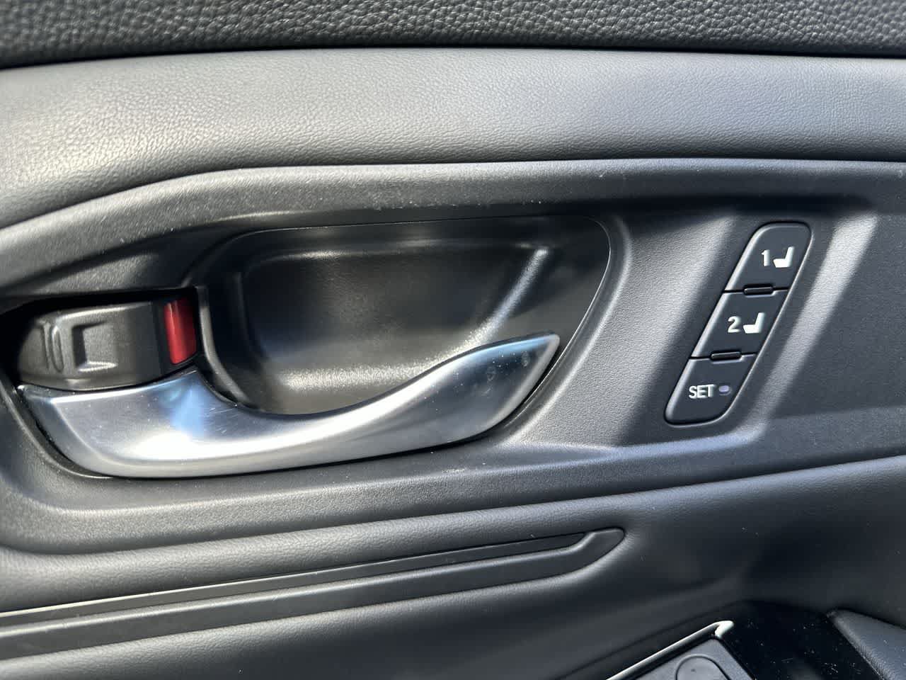 Used 2023 Honda Accord Touring image 17