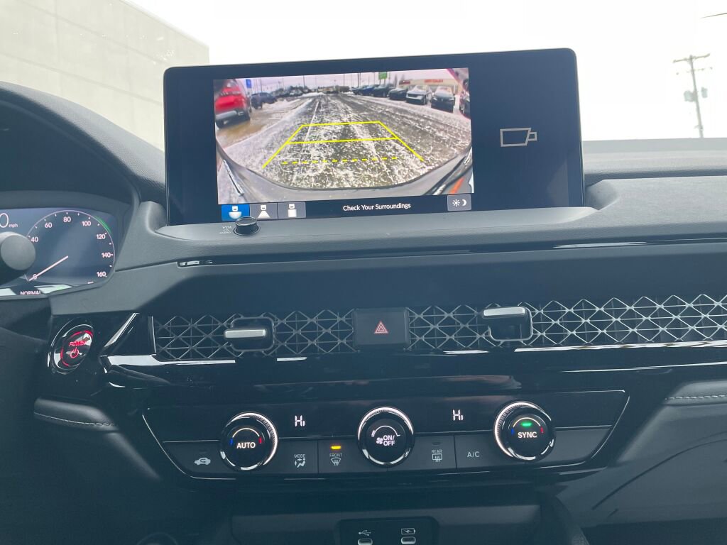 Used 2023 Honda Accord Sport image 9