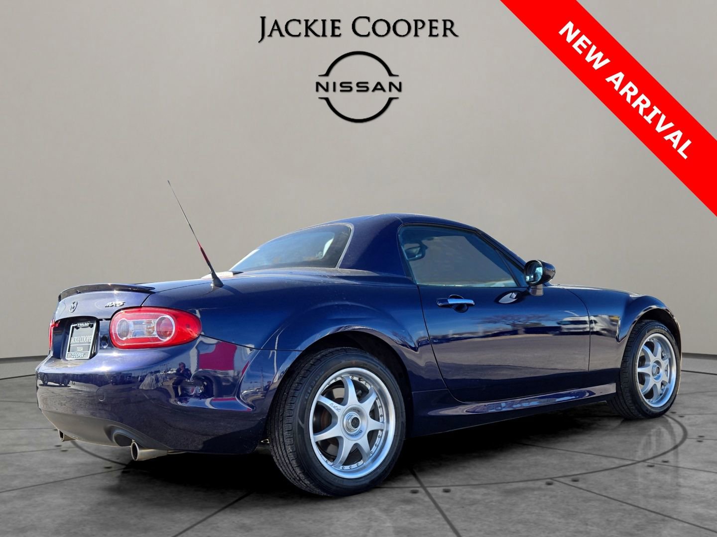 Used 2012 MAZDA MX-5 Miata Touring w/ Suspension Pkg image 5