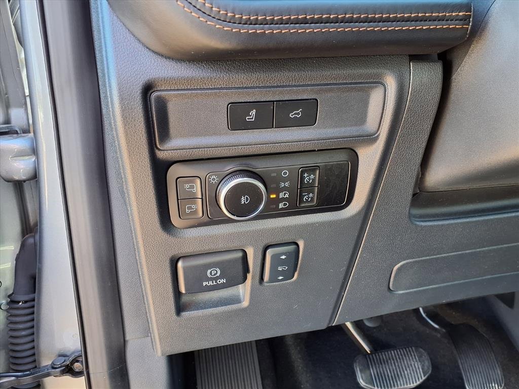 Used 2024 Ford Expedition Platinum image 23