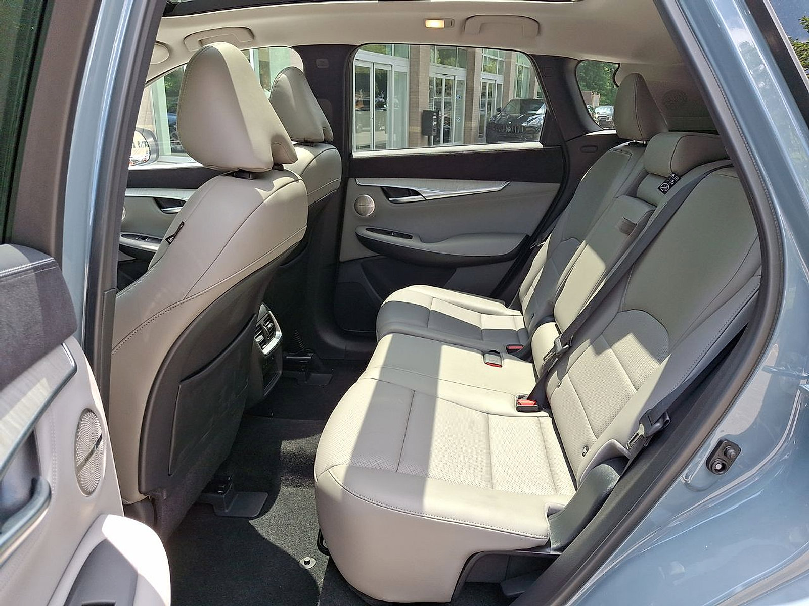 Used 2024 INFINITI QX50 Sensory image 20